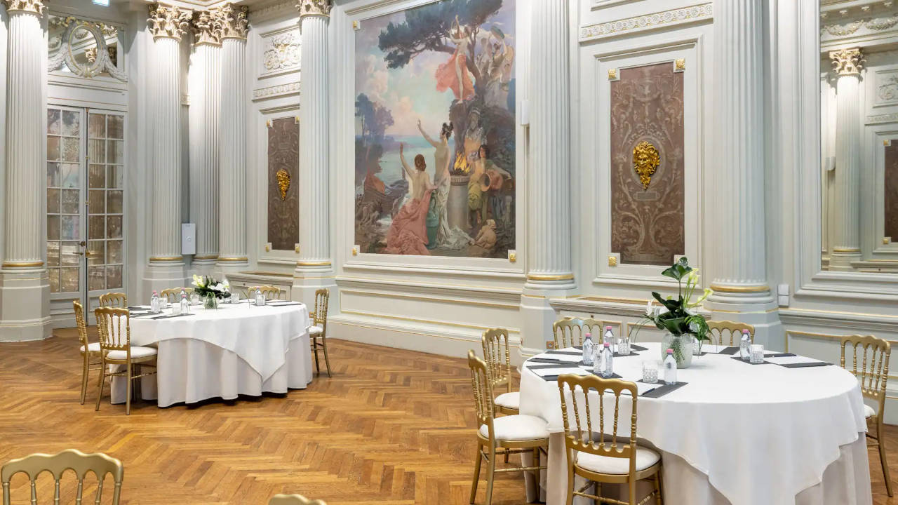 Hotel du Palais Meeting room Imperial Painting